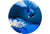 zoom goutte d'eau sur fleur bleue